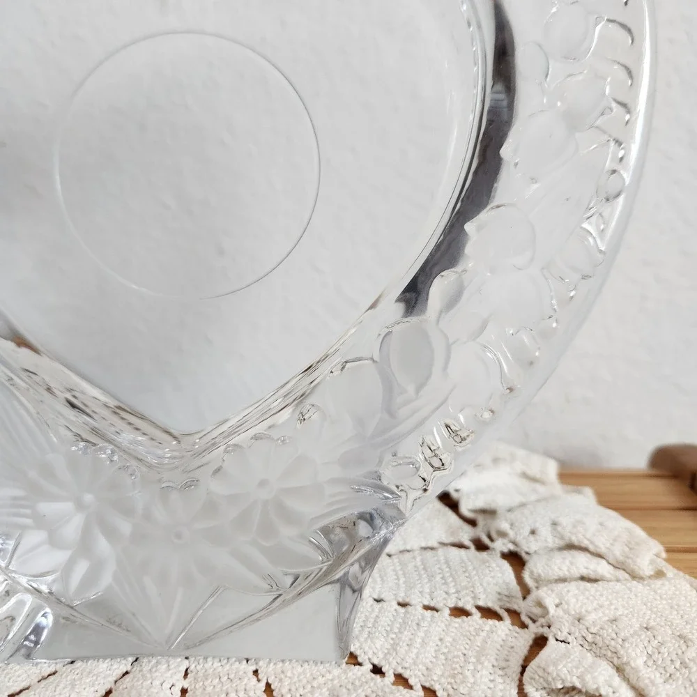 VTG Cottagecore Studio Nova Japan Crystal Picture Frosted Flowers Heart Shape